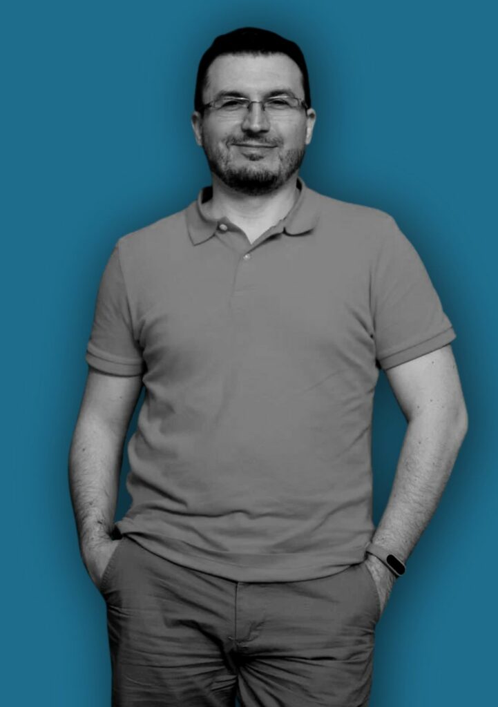 Matteo Greco, WordPress consultant, smiling at the camera